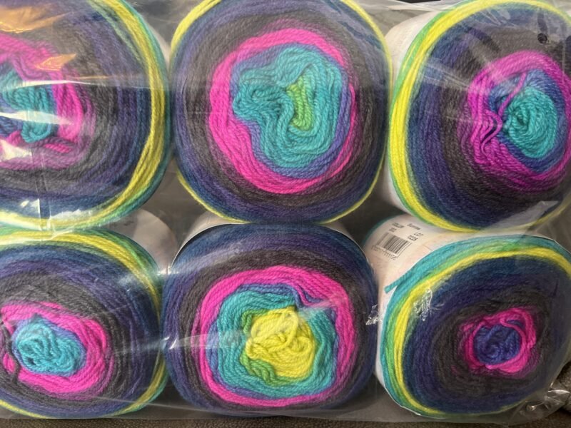 Cygnet Curl Cakes Dk 150g - Image 3