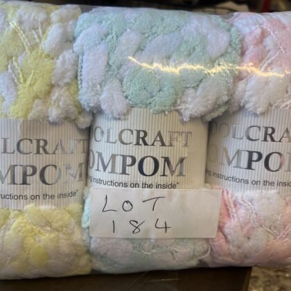 Lot 184 Pompom yarn 3 x 200g