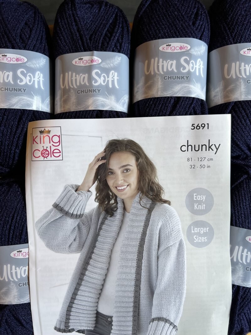King Cole Ultra Soft Chunky Navy 6 x 100g + Free pattern