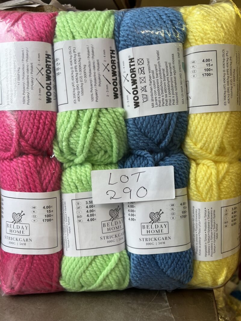 Lot 290 Belday Home 8 x 100g super Chunky ( Woolworth )
