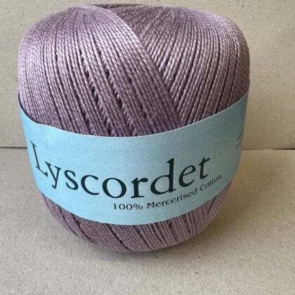 Lot 329 Southern comfort 100% mercerised cotton Lilac 1 x 100g