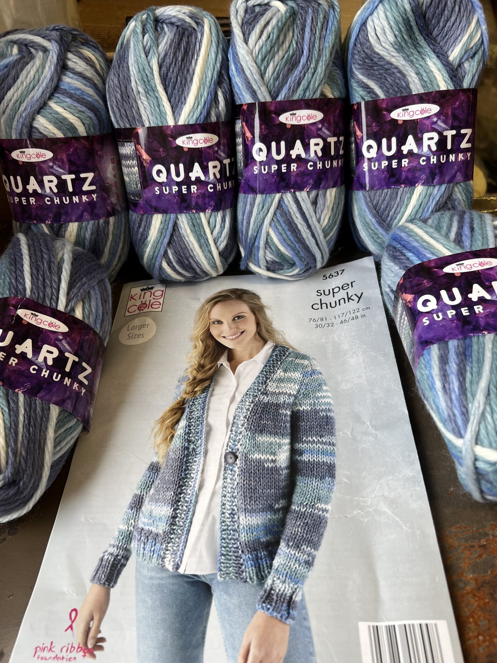 King Cole Quartz Super Chunky 6 x 100g + Free pattern 5 King Cole Quartz Super Chunky 6 x 100g + Free pattern - Image 5