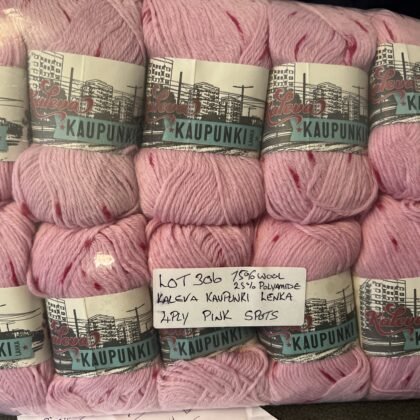 Lot 306 4ply 75% wool 25% polyamide Pink with spots