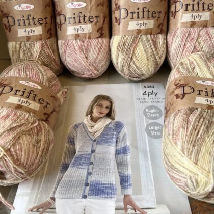 Lot 336 king Cole drifter 4ply strawberry cream 6 x 100g + free pattern
