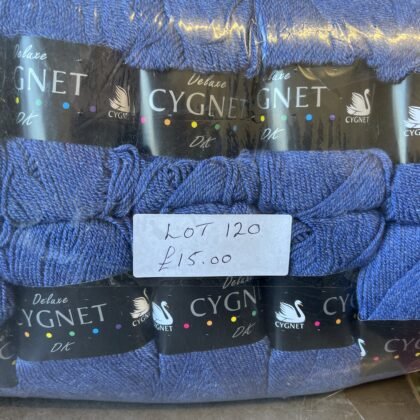 Lot 120 Cygnet Deluxe DK 10 x 100g Denim
