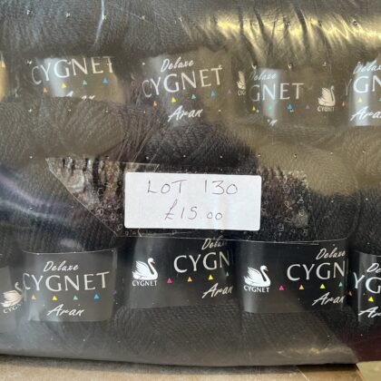 Lot 130 cygnet Duluxe Aran 10 x 100g black