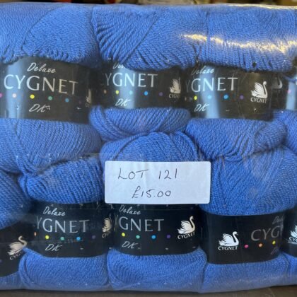 Lot 121 Cygnet Deluxe DK 10 x 100g Saxe